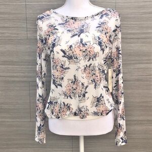 Floral blouse Size M New with tags